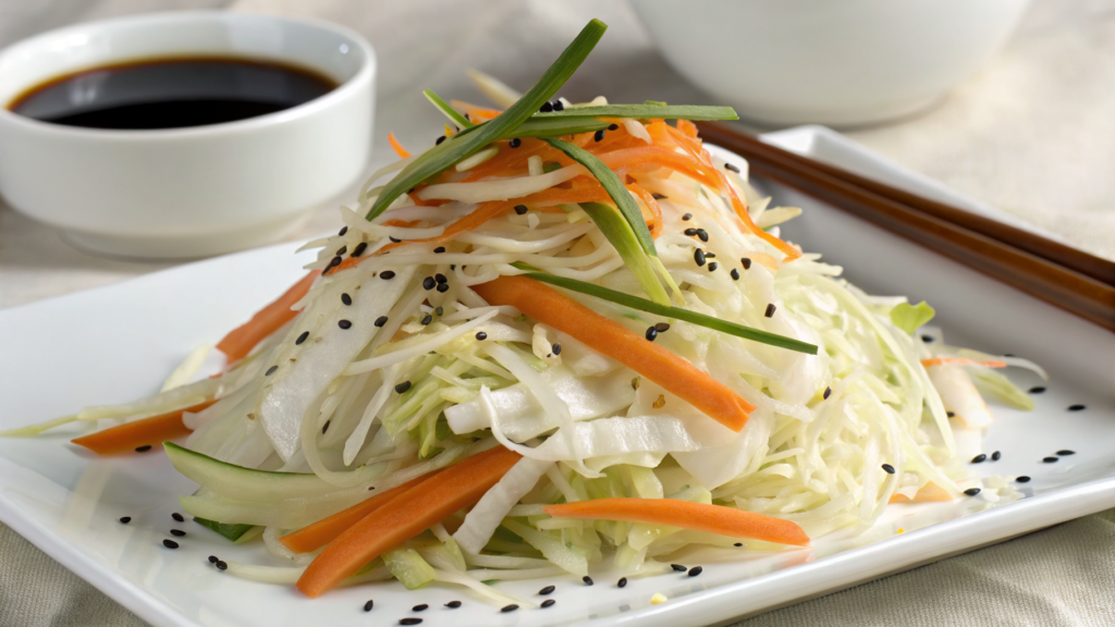 Salade de chou blanc à la japonaise : La recette croquante