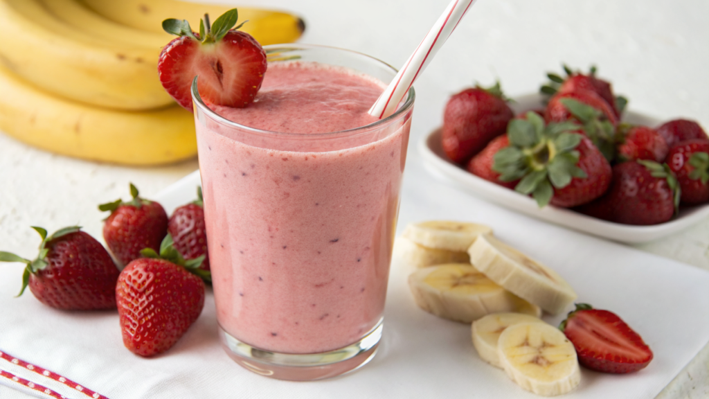 Smoothie aux fraises et banane pour l’été